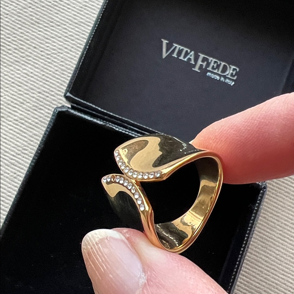 Vita Fede Inverso Crystal Band Ring and Box